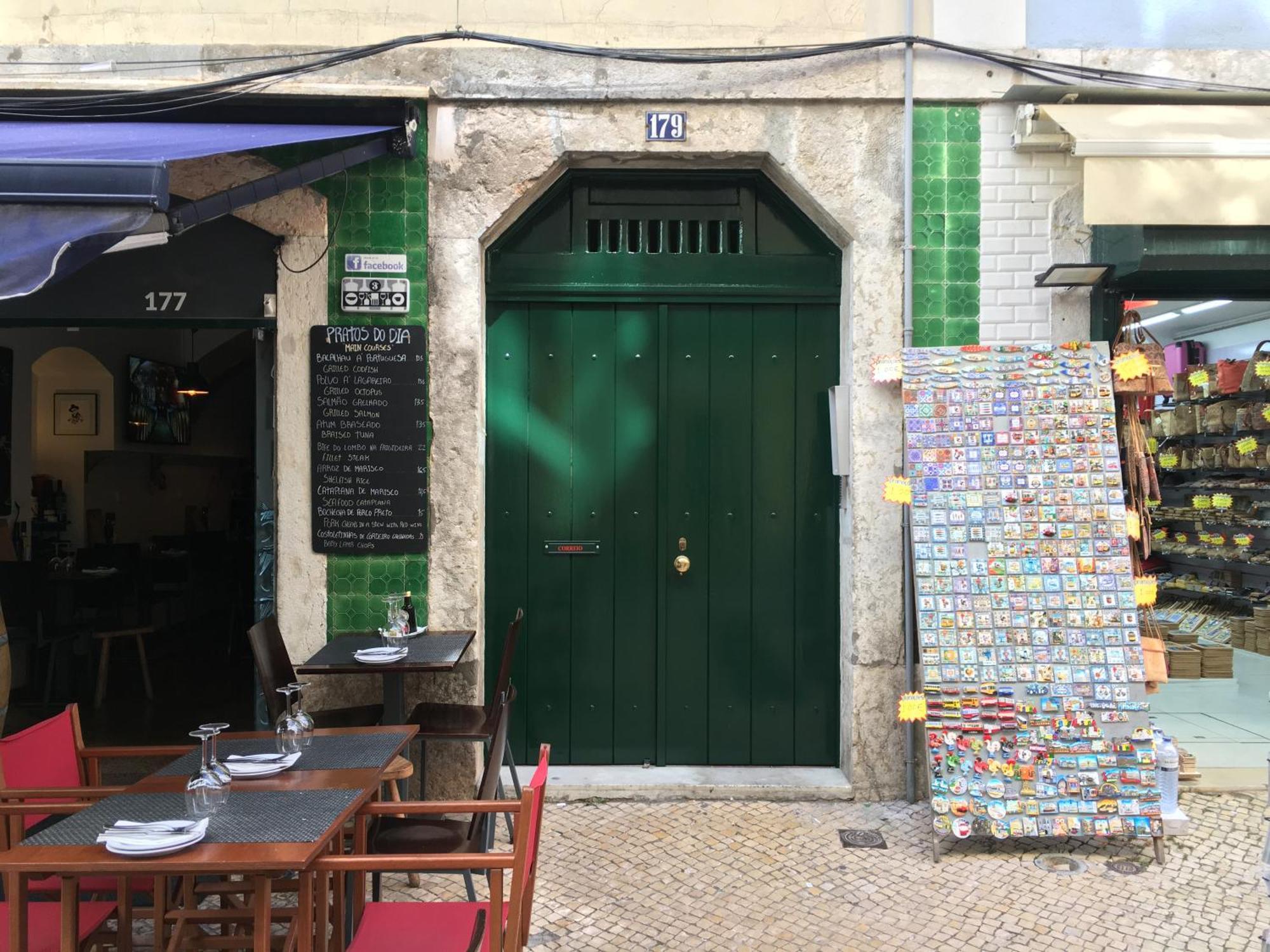 The Traditional Arts Memoir, Downtown Flat With Balcony And Comfort Lisboa Extérieur photo